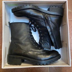 Steve Madden Combat Boots (Size: 8.5)